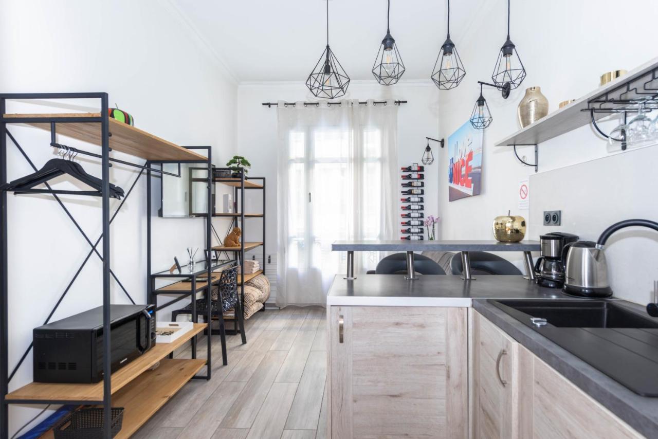 Nice Centre Flat - Modern, Quiet And Brand New Екстериор снимка